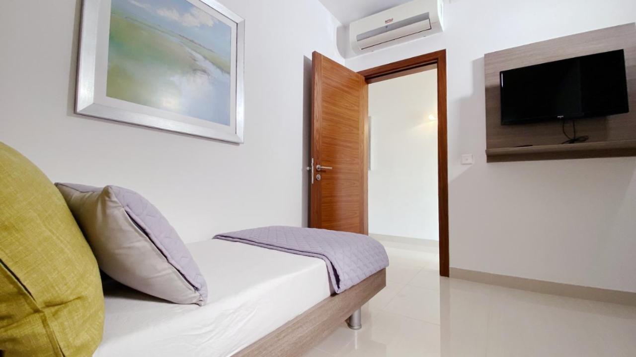 Ferienwohnung Point Sliema Sea Front Exterior foto