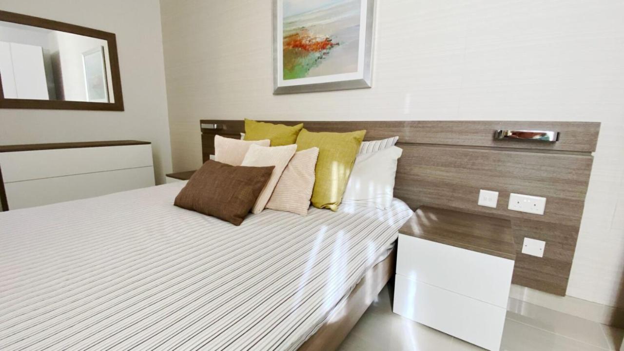 Ferienwohnung Point Sliema Sea Front Exterior foto